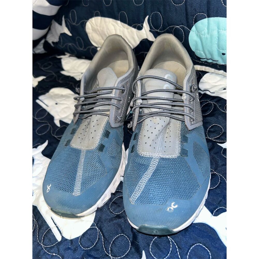 On Cloud 5 Women's Running Shoes Blue and Gray Size 10 Lightweight Sneakers - Picture 2 of 10